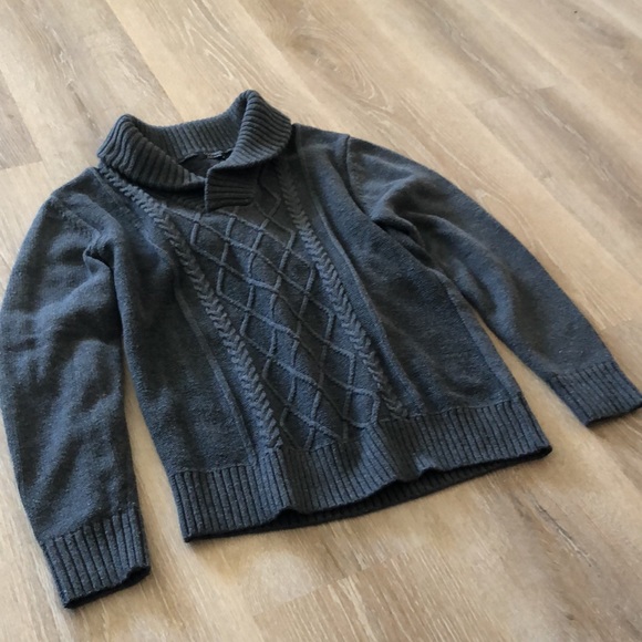 Sweater - Picture 2 of 2